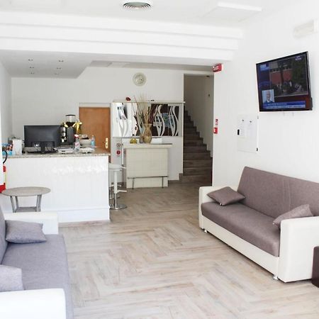 Hotel Luna Rimini Eksteriør bilde