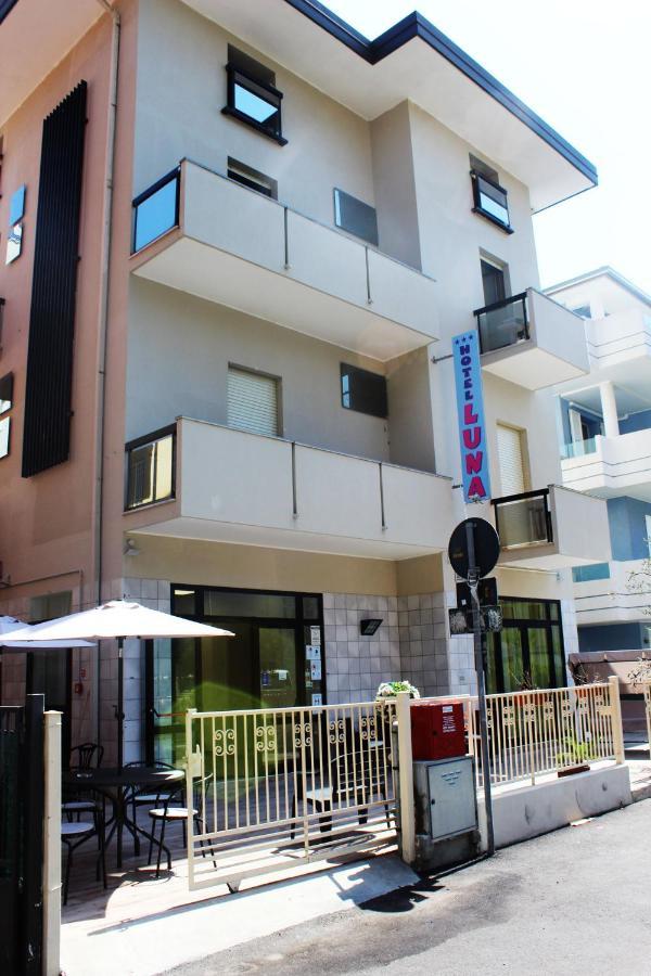 Hotel Luna Rimini Eksteriør bilde