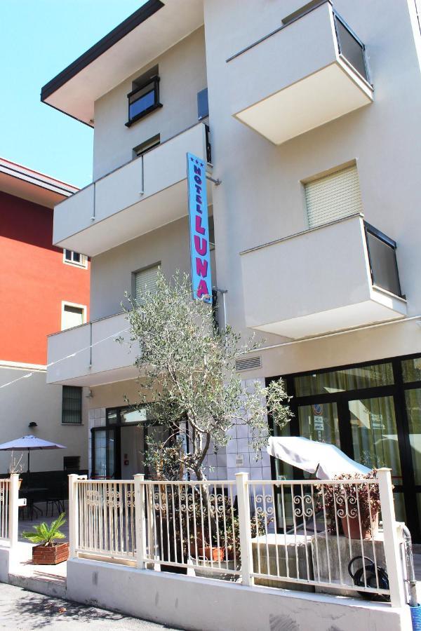 Hotel Luna Rimini Eksteriør bilde