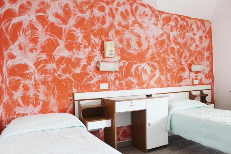 Hotel Luna Rimini Eksteriør bilde