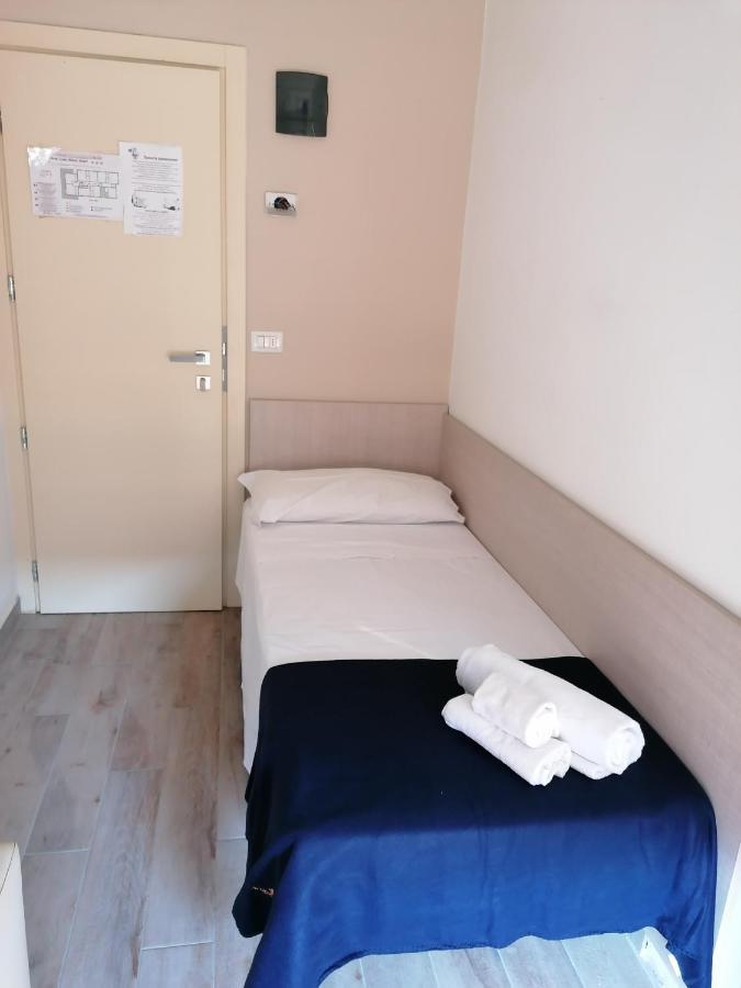 Hotel Luna Rimini Eksteriør bilde